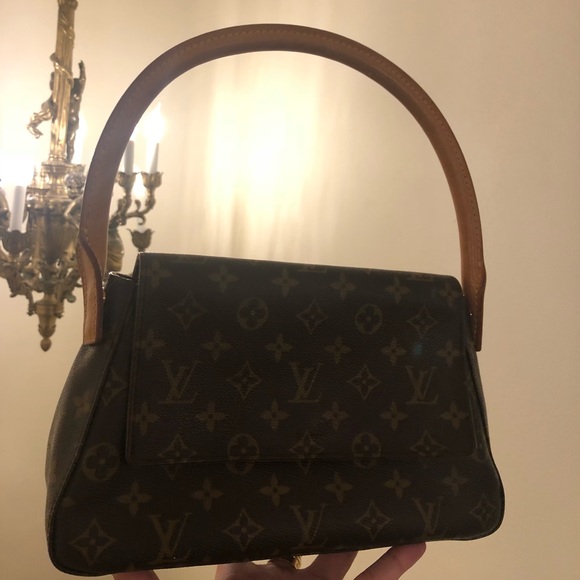 🛑SOLD🛑 LOUIS VUITTON Mini Loop monogram Handbag - Picture 2 of 8